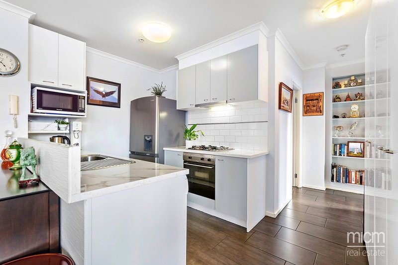 Photo - 125/79 Whiteman Street, Southbank VIC 3006 - Image 3