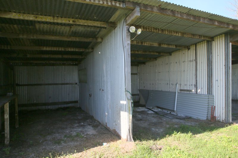 Photo - 12580 Bruce Highway, Hamilton Plains QLD 4800 - Image 22