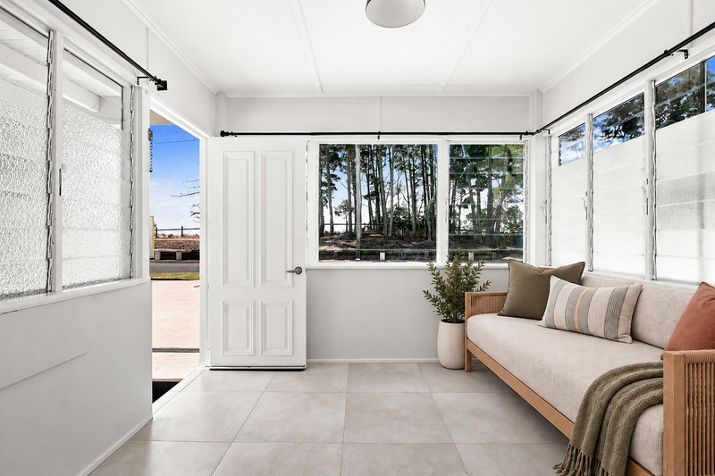 Photo - 1&2/583 Esplanade , Urangan QLD 4655 - Image 5