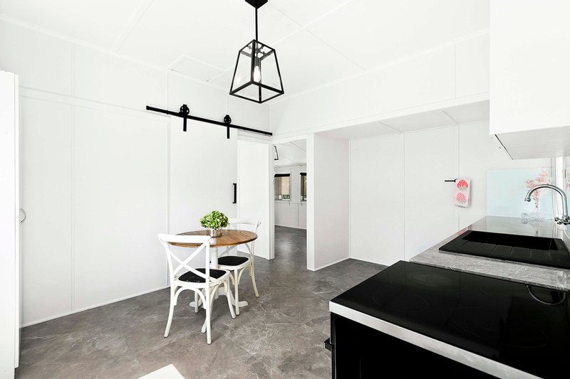 Photo - 1&2/583 Esplanade , Urangan QLD 4655 - Image 14