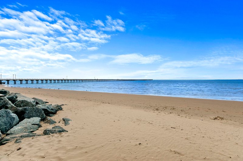 Photo - 1&2/583 Esplanade , Urangan QLD 4655 - Image 25
