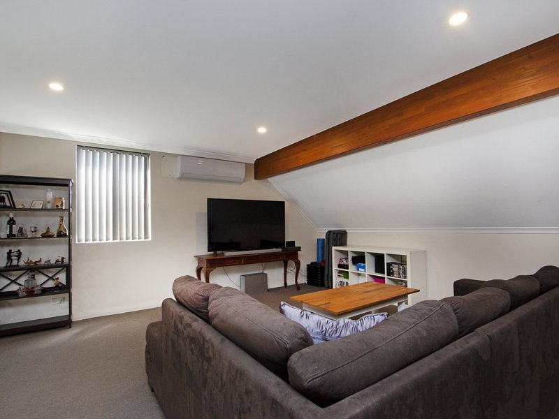 Photo - 125a Westview St , Scarborough WA 6019 - Image 4