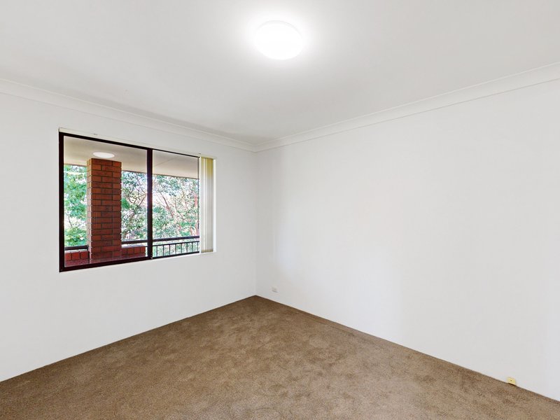 Photo - 12/6-12 Alfred Street, Westmead NSW 2145 - Image 6