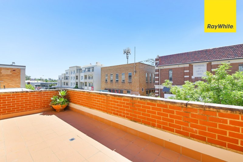 Photo - 1/26-28 Oxford Street, Epping NSW 2121 - Image 2