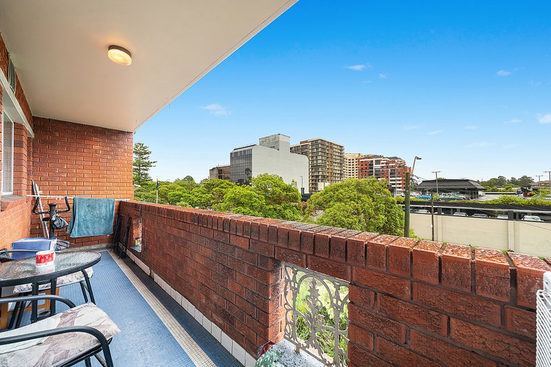 Photo - 12/6-8 Redmyre Road, Strathfield NSW 2135 - Image 6