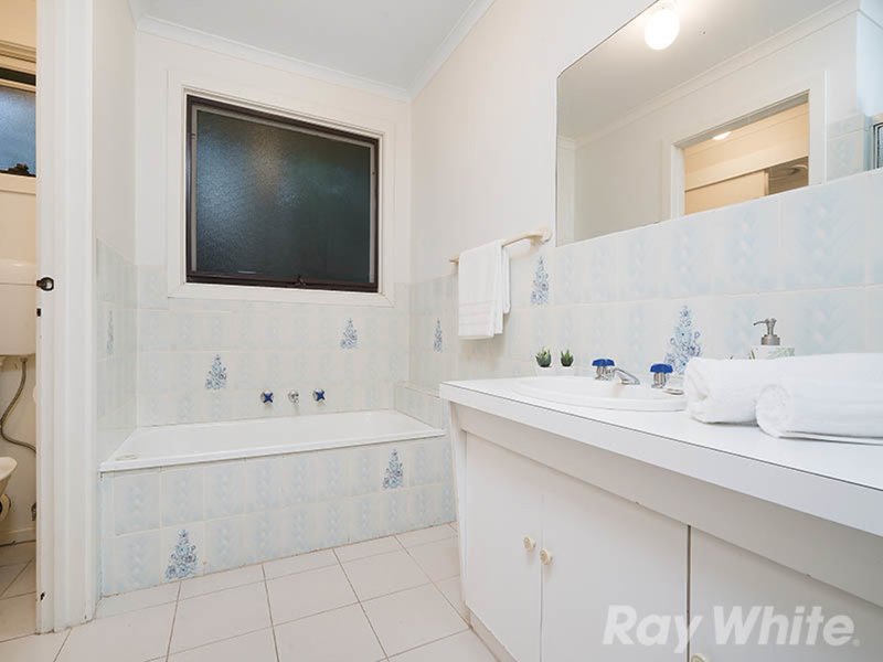 Photo - 1/26 Albenca Street, Mentone VIC 3194 - Image 11