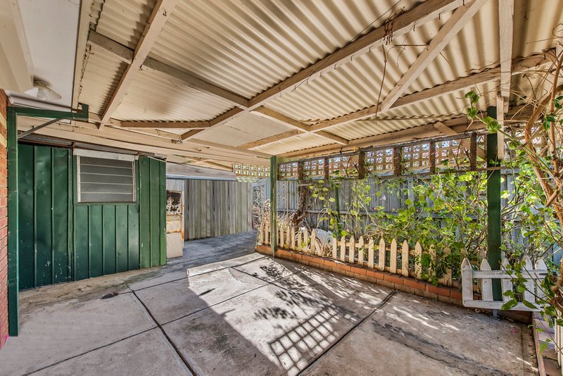 Photo - 1/26 Andrea Street, St Albans VIC 3021 - Image 9