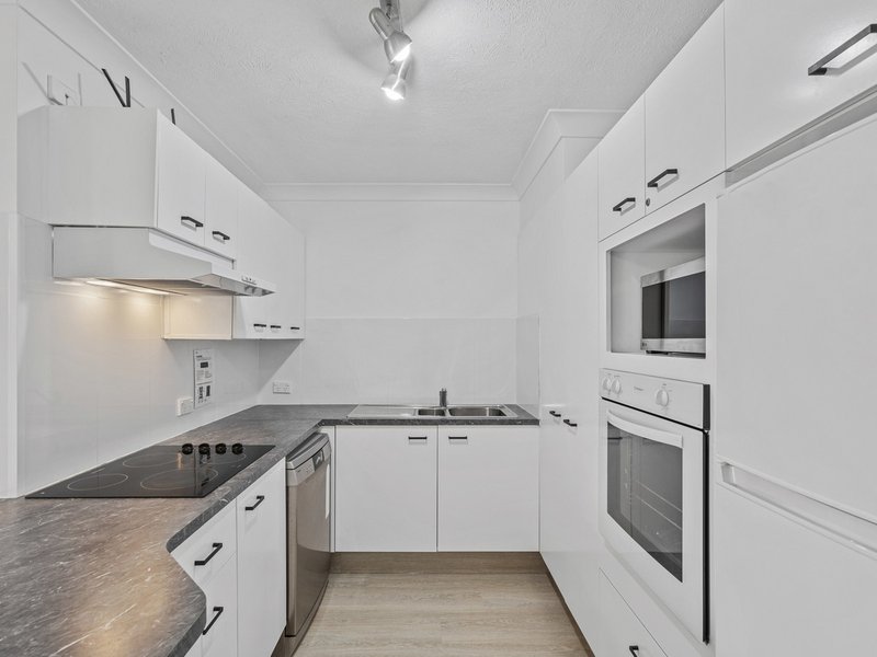 Photo - 12/6 Back Street, Biggera Waters QLD 4216 - Image 5