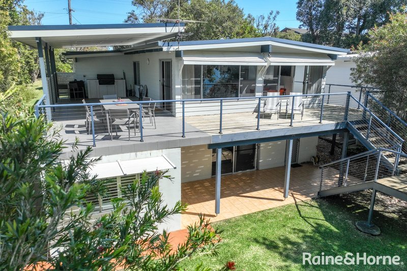 126 Bannister Head Road, Mollymook Beach NSW 2539