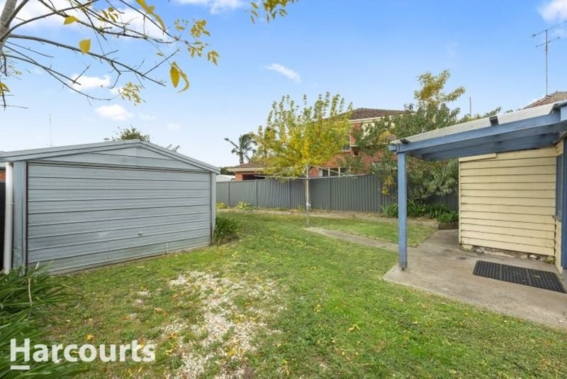 Photo - 126 Burnbank Street, Lake Wendouree VIC 3350 - Image 12