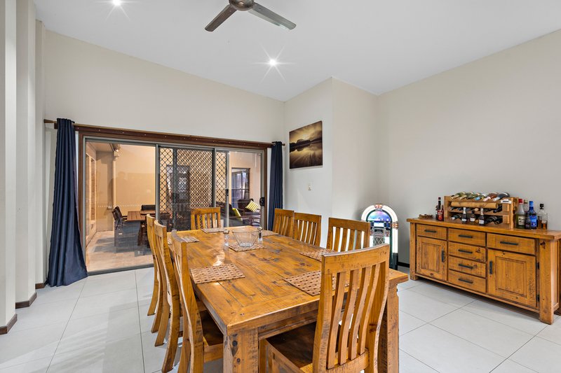 Photo - 126 Carrigan Way, Gleneagle QLD 4285 - Image 6