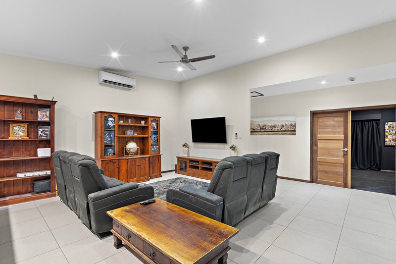 Photo - 126 Carrigan Way, Gleneagle QLD 4285 - Image 7