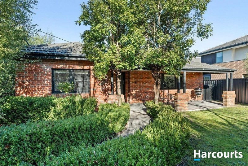 Photo - 1/26 Carween Avenue, Mitcham VIC 3132 - Image 2