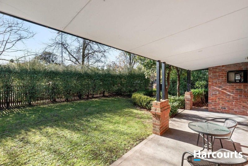 Photo - 1/26 Carween Avenue, Mitcham VIC 3132 - Image 3