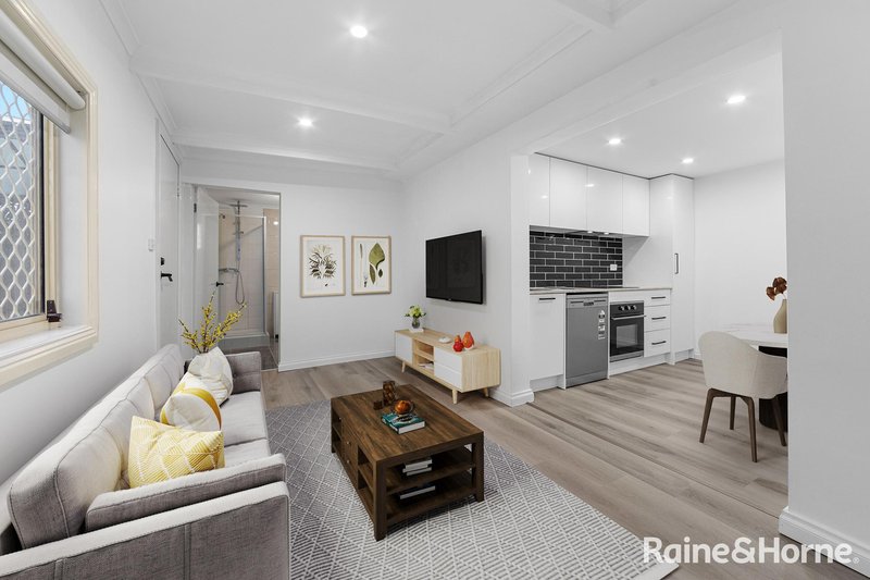 Photo - 1/26 Cornhill Street, St Albans VIC 3021 - Image 1