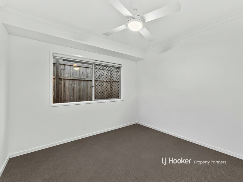 Photo - 126 Davidson Circuit, Park Ridge QLD 4125 - Image 12