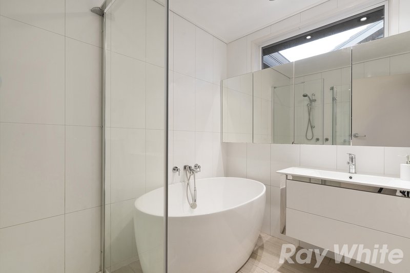 Photo - 1/26 Devon Street, Cheltenham VIC 3192 - Image 8