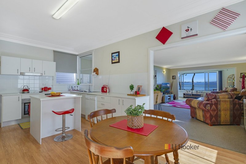 Photo - 126 Diamond Head Drive, Budgewoi NSW 2262 - Image 3