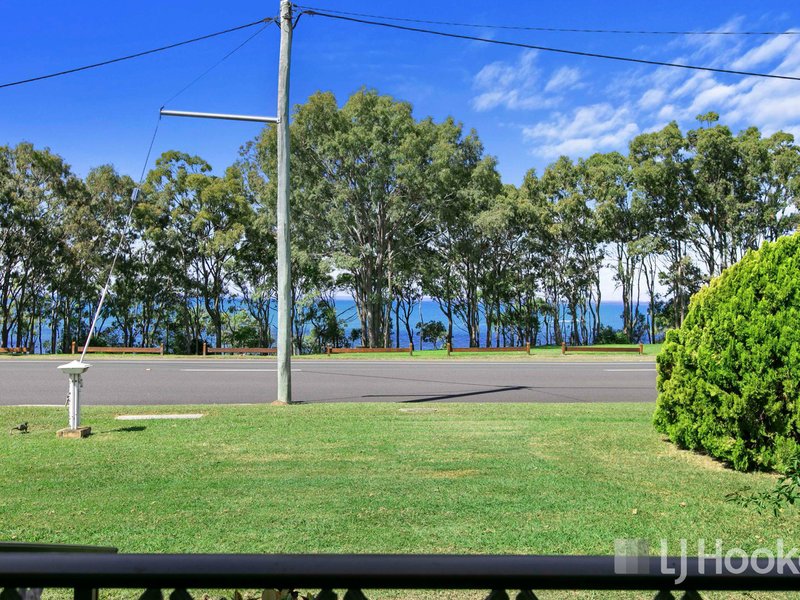 Photo - 126 Esplanade , Point Vernon QLD 4655 - Image 3