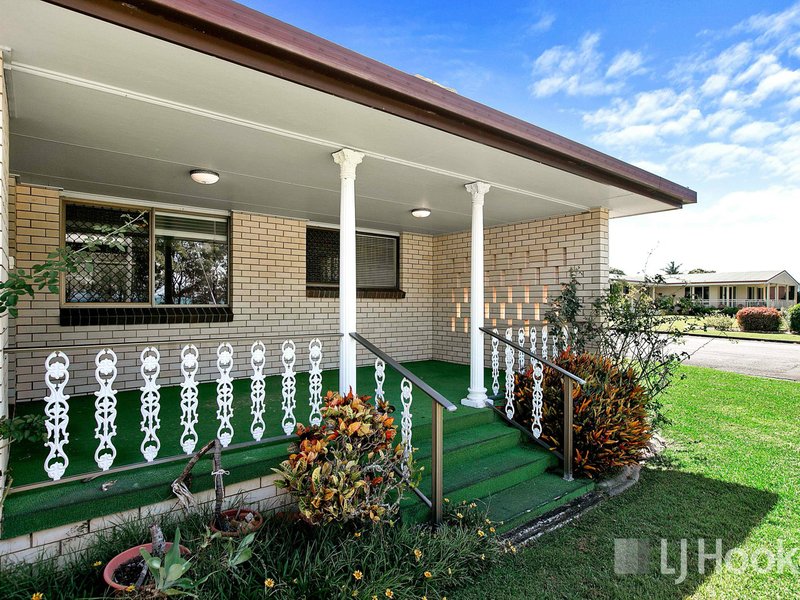 Photo - 126 Esplanade , Point Vernon QLD 4655 - Image 6