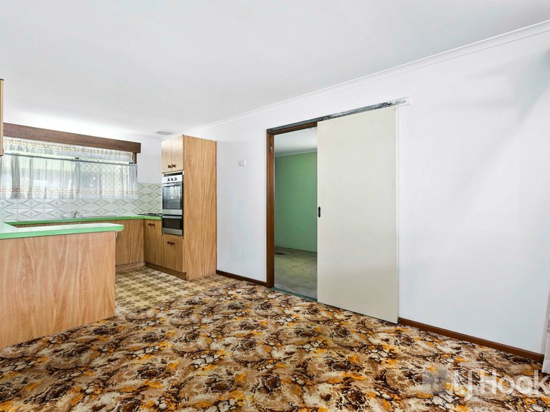 Photo - 126 Esplanade , Point Vernon QLD 4655 - Image 12