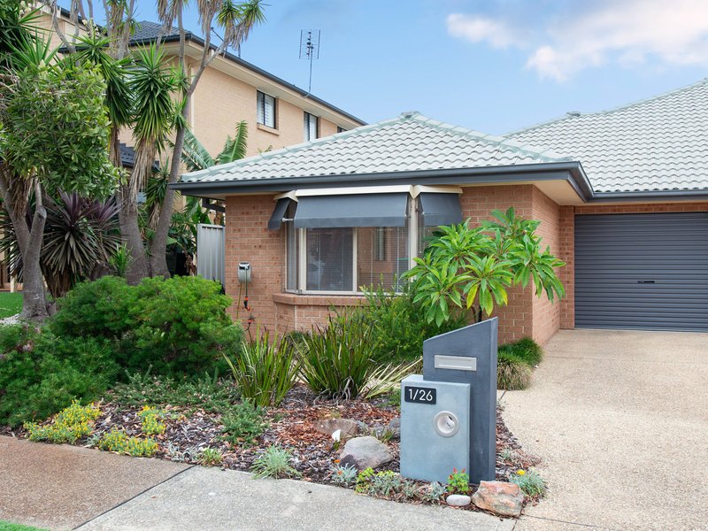 1/26 Geraldton Drive, Redhead NSW 2290