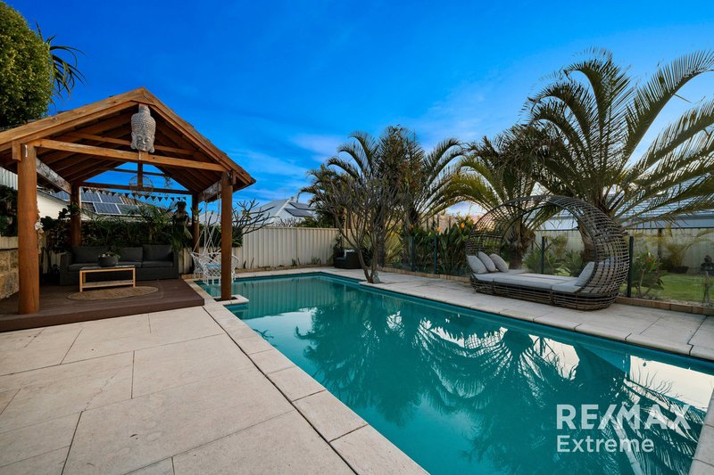 Photo - 126 Golf Links Drive, Carramar WA 6031 - Image 2