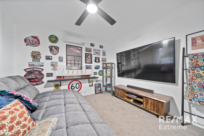 Photo - 126 Golf Links Drive, Carramar WA 6031 - Image 7