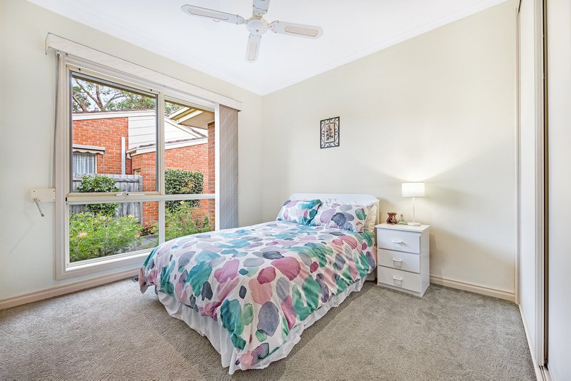 Photo - 1/26 Grenfell Road, Mount Waverley VIC 3149 - Image 8