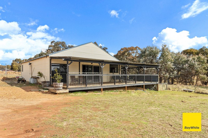 126 Hadlow Drive, Lake George NSW 2581