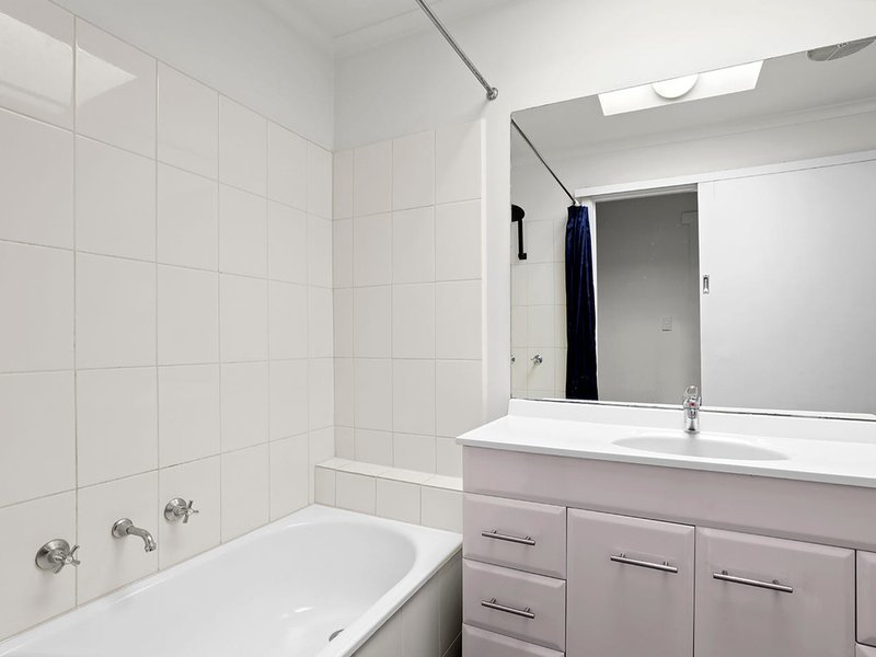 Photo - 1/26 Kelvinside Road, Noble Park VIC 3174 - Image 6