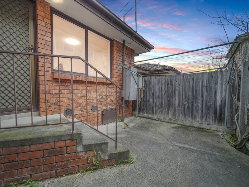 Photo - 1/26 Kelvinside Road, Noble Park VIC 3174 - Image 9