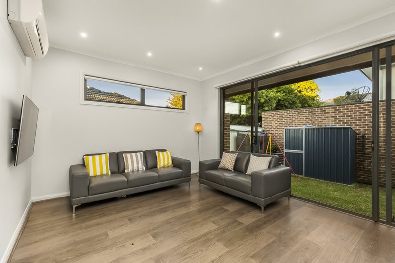 Photo - 1/26 Lerina Street, Oakleigh East VIC 3166 - Image 5