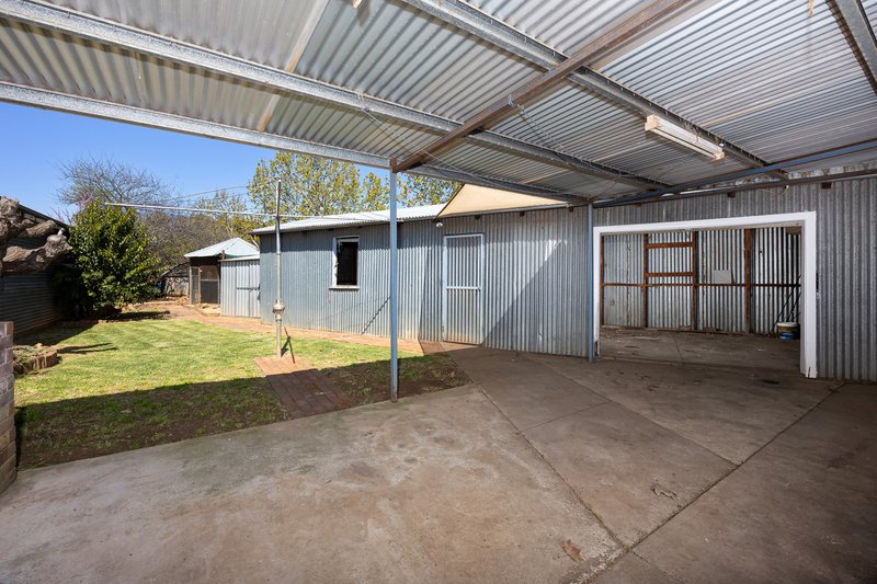 Photo - 126 Loftus Street, Temora NSW 2666 - Image 10