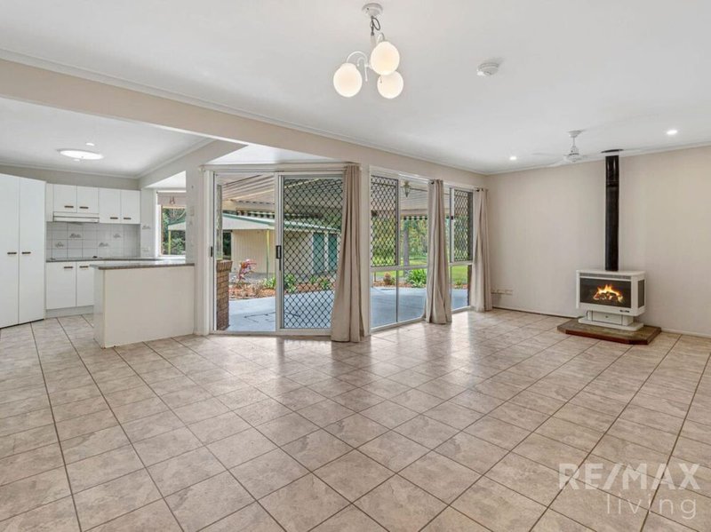 Photo - 126 Mackney Road, Upper Caboolture QLD 4510 - Image 7