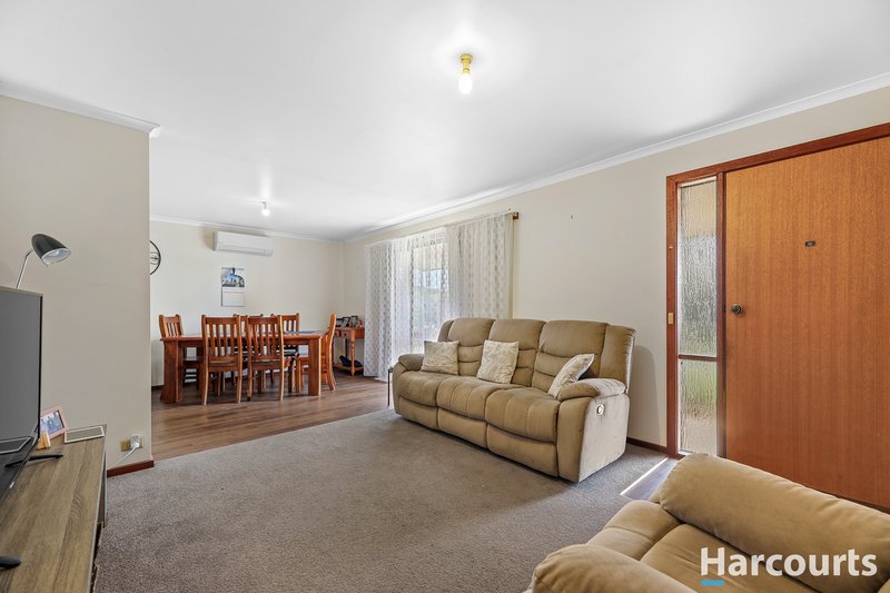 Photo - 1/26 Main South Road, Drouin VIC 3818 - Image 3