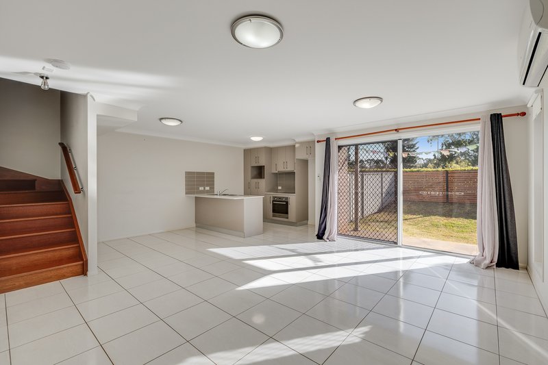 Photo - 1/26 Mcmorrow Street, Kearneys Spring QLD 4350 - Image 2