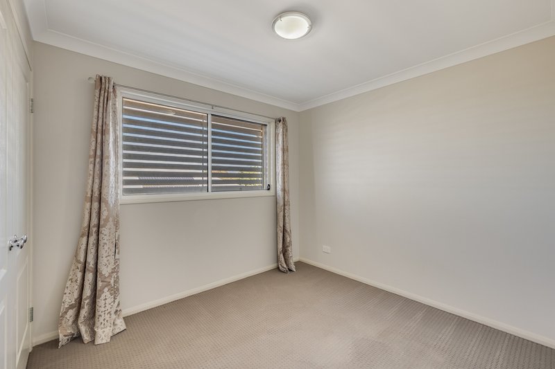 Photo - 1/26 Mcmorrow Street, Kearneys Spring QLD 4350 - Image 8