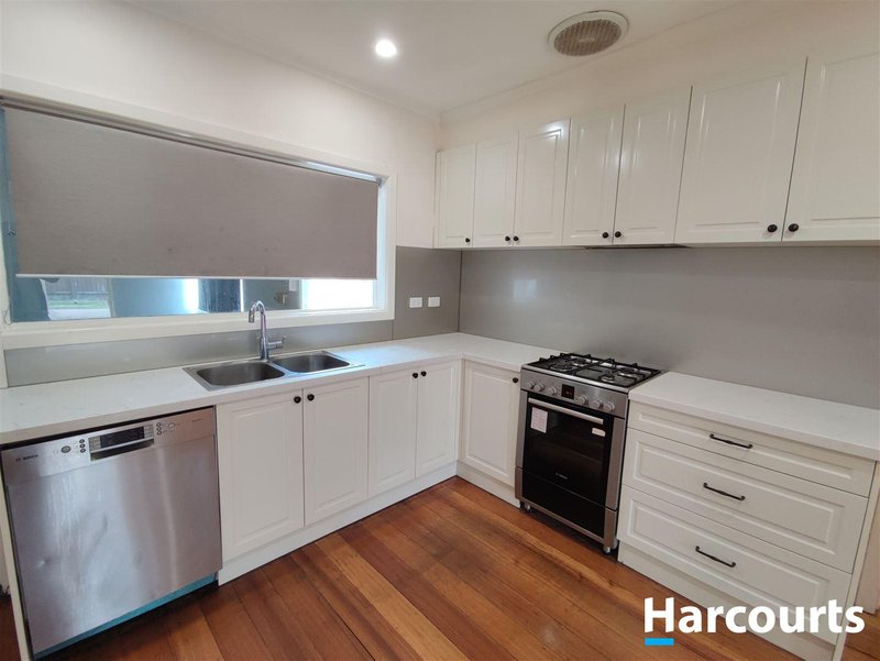 Photo - 1/26 Mount Pleasant Road, Nunawading VIC 3131 - Image 3