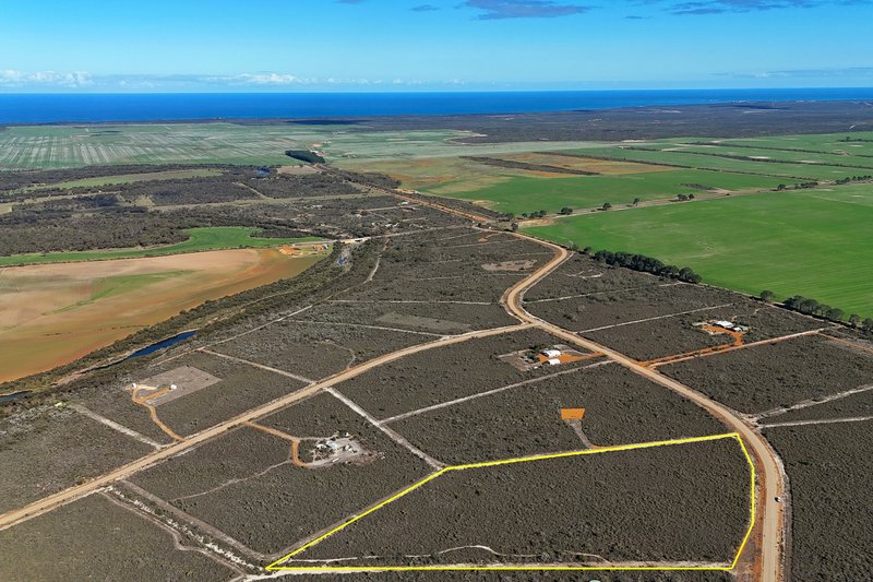 Photo - 126 Orchid Road, Hopetoun WA 6348 - Image 2