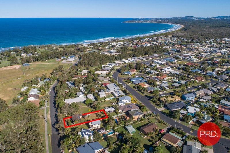 Photo - 126 Pacific Street, Corindi Beach NSW 2456 - Image 11