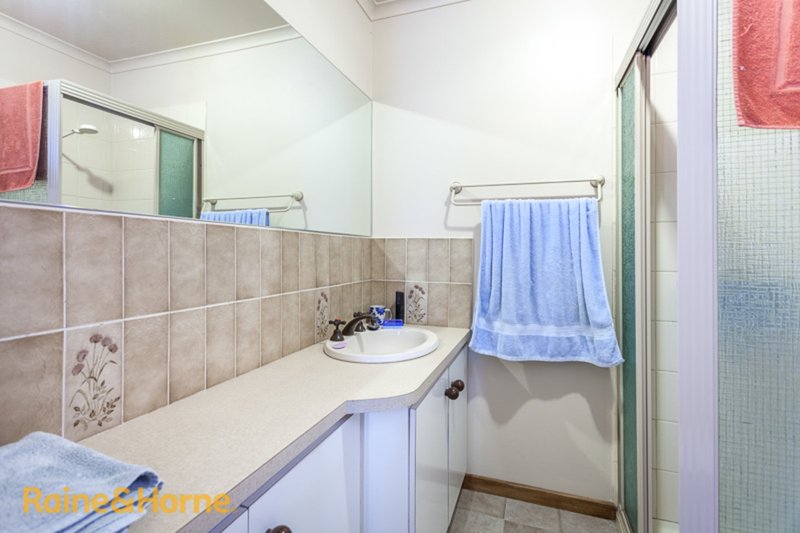 Photo - 126 Riddell Road, Sunbury VIC 3429 - Image 7