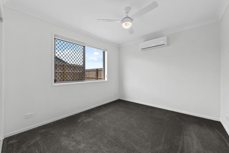 Photo - 1/26 Rona Street, Logan Reserve QLD 4133 - Image 8