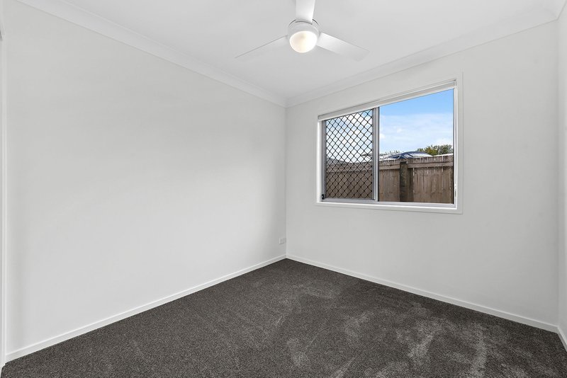 Photo - 1/26 Rona Street, Logan Reserve QLD 4133 - Image 6