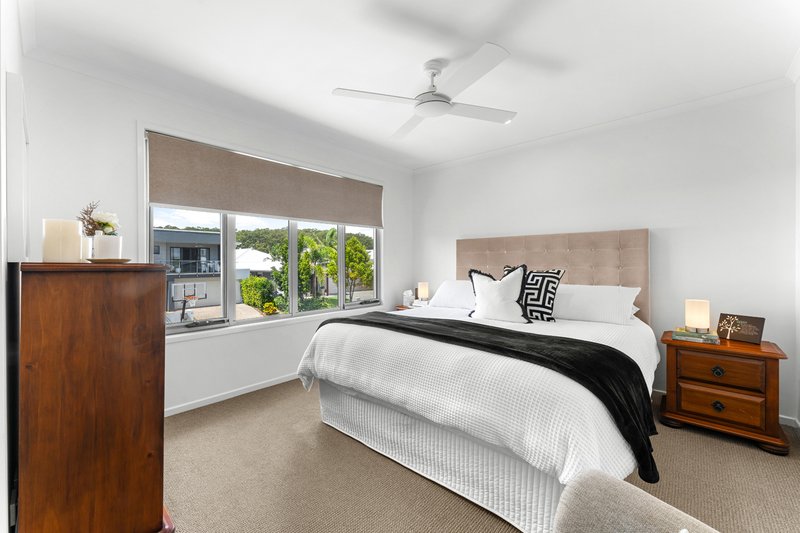 Photo - 1/26 Stone Crescent, Baringa QLD 4551 - Image 7