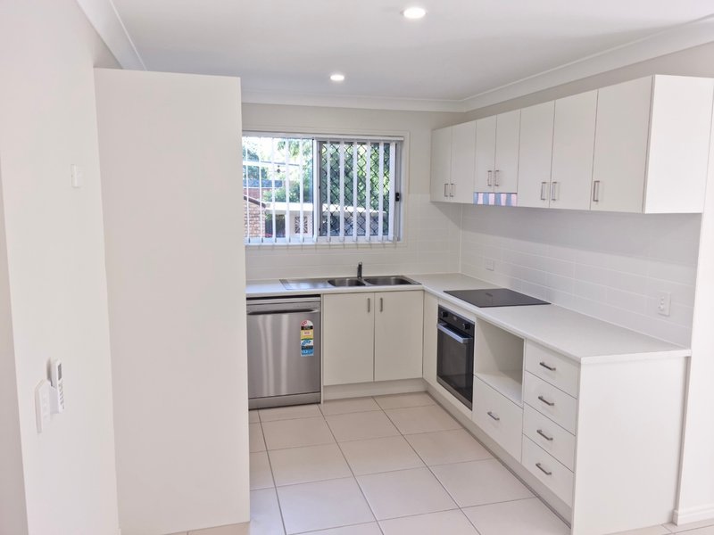 Photo - 1/26 Sunnyview Street, Beenleigh QLD 4207 - Image 5