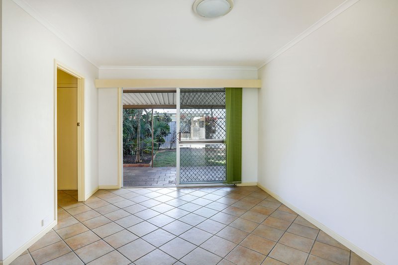 Photo - 126 Sunshine Boulevard, Mermaid Waters QLD 4218 - Image 8