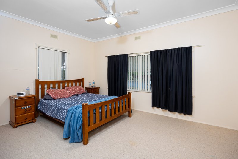 Photo - 126 Twynam Street, Temora NSW 2666 - Image 5