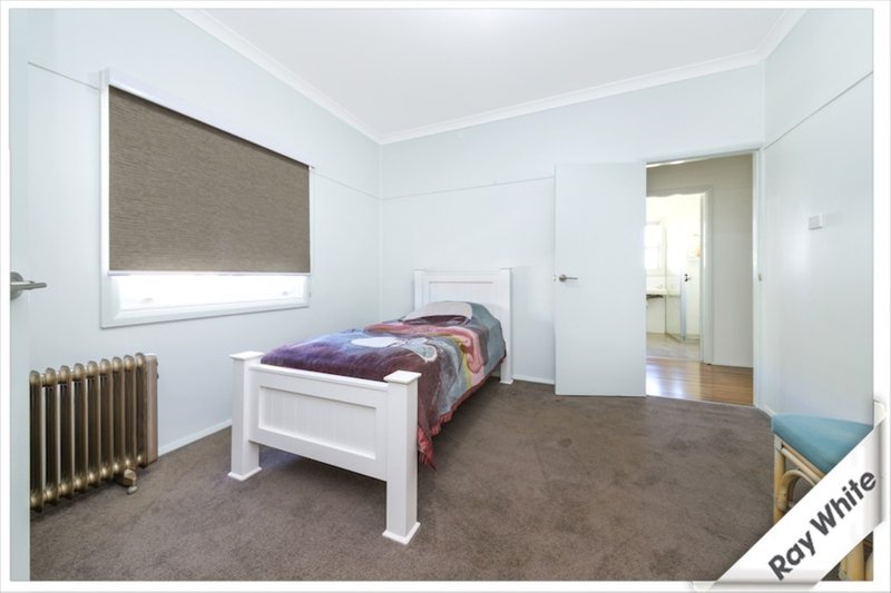 Photo - 126 Uriarra Road, Queanbeyan NSW 2620 - Image 6