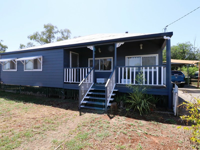 Photo - 126 Wyndham Street, Roma QLD 4455 - Image 2